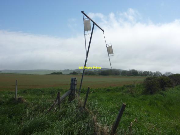 Photo 6"x4" Rural Berwickshire : Mystery Object Beside Coastal Path South of Cove Harbour Cove\/NT7771 c2013