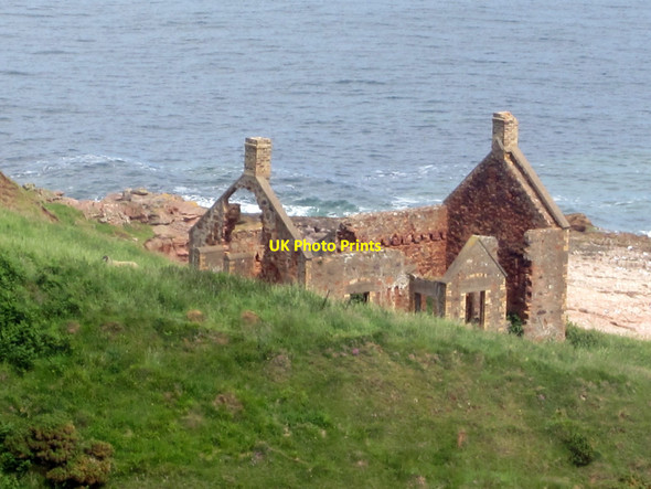 Photo 6"x4" Ruined building at Lamberton Skerrs Ross\/NT9660 c2013
