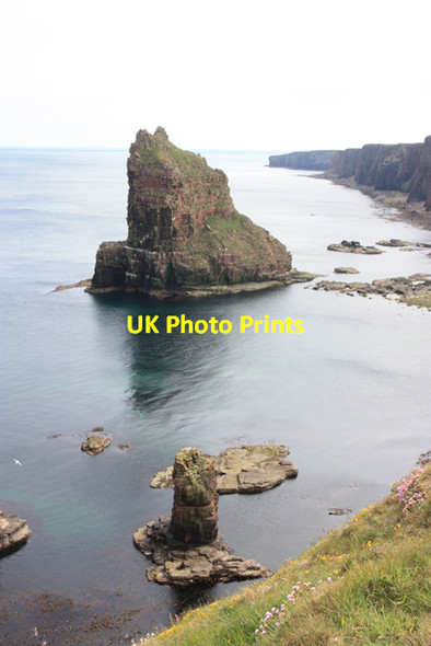 Photo 6"x4" A small stack at Duncansby Head John O' Groats c2013