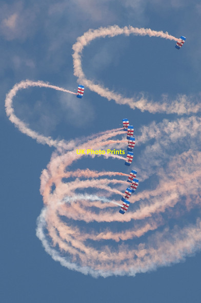 Photo 6"x4" The Royal Air Force Falcons Display Team - St Athan Beggars Pound c2013