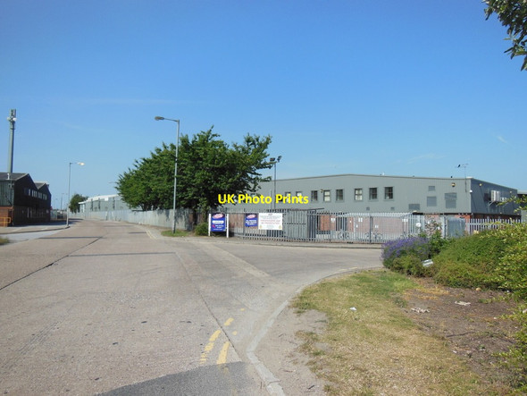 Photo 6"x4" Aunt Bessie's on Freightliner Road, Hull Gipsyville\/TA0627 c2013
