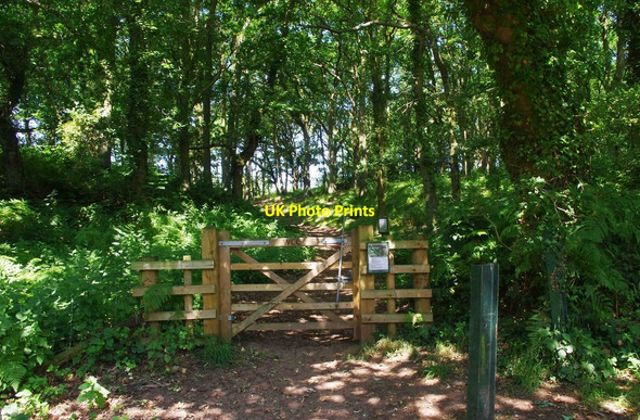 Photo 6"x4" Entrance gate to Hartlebury Common from Titton Lane, near Hartlebury, Worcs Stourport-on-Severn c2013