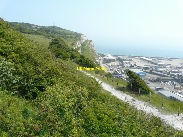 Photo 6"x4" The Saxon Shore Way above Dover's Eastern Docks Dover\/TR3141 c2013