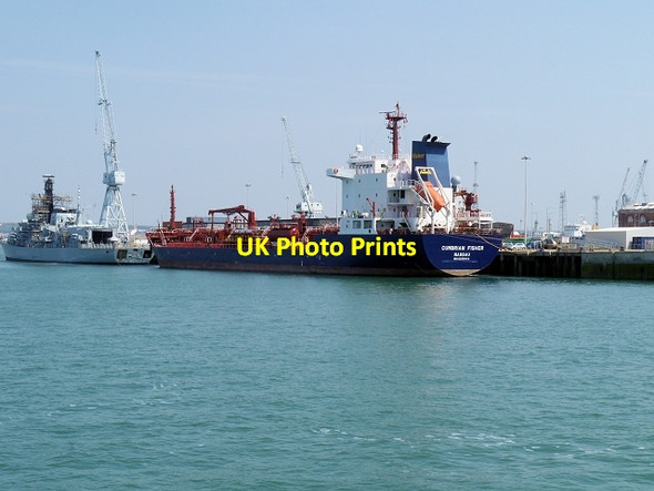 Photo 6"x4" Tanker, HM Naval Base, Portsmouth harbour Portsea c2013