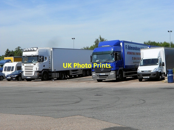 Photo 6"x4" Warwick Services Lorry Park, Southbound M40 Chesterton Green c2013