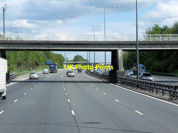 Photo 6"x4" Southbound M40, Bridge near Home Farm Beaconsfield c2013