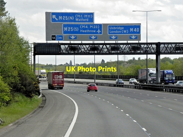 Photo 6"x4" M40 Sign Gantry near Gerrards Cross Gerrards Cross c2013