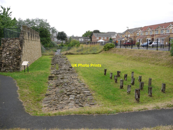 Photo 6"x4" Remains of Hadrian's Wall, off Buddle Street, Wallsend Wallsend c2013