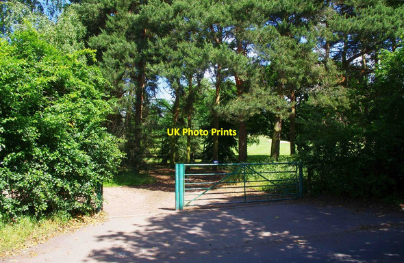 Photo 6"x4" Entrance to part of Kidderminster Golf Club course, Barnetts Lane, Kidderminster Kidderminster c2013