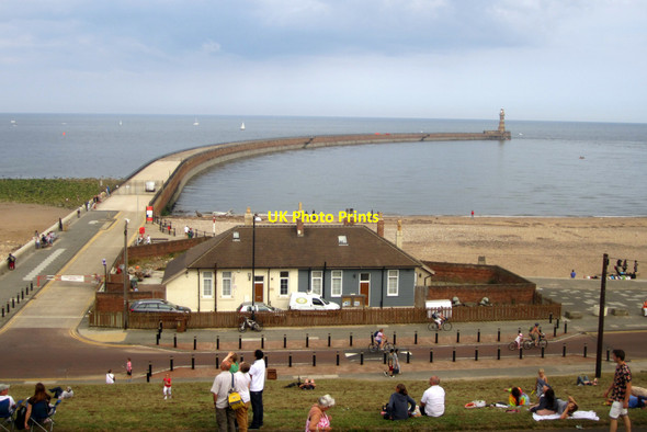 Photo 6"x4" Roker Pier Sunderland\/NZ3957 c2013