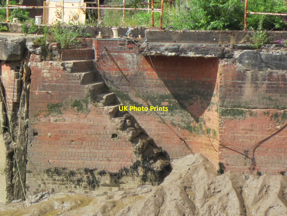 Photo 6"x4" Steps leading down to the River Hull Kingston upon Hull c2013