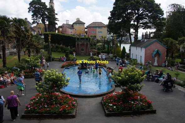 Photo 6"x4" The Piazza, Portmeirion Porthmadog c2013
