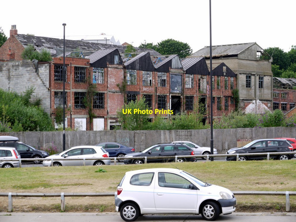Photo 6"x4" Derelict building off Brewhouse Bank Tynemouth c2013