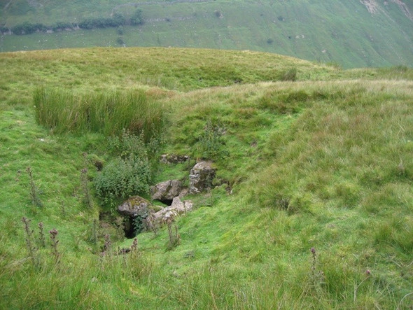 Photo 6"x4" Shake hole above the Cliff Beck valley Muker c2008