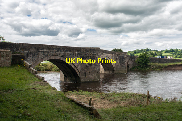 Photo 6"x4" Loyn Bridge Hornby Gressingham c2013