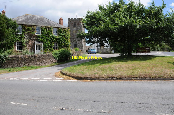 Photo 6"x4" Church Farm and St Weonards church St Weonards c2013
