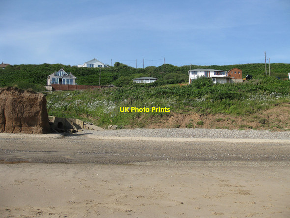 Photo 6"x4" Seaside properties at Hunmanby Gap Hunmanby Moor c2013