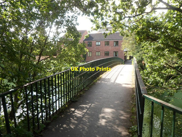 Photo 6"x4" River Avon footbridge, Chippenham Chippenham\/ST9173 c2012