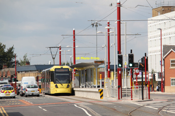 Photo 6"x4" Droylsden tram stop Droylsden c2013