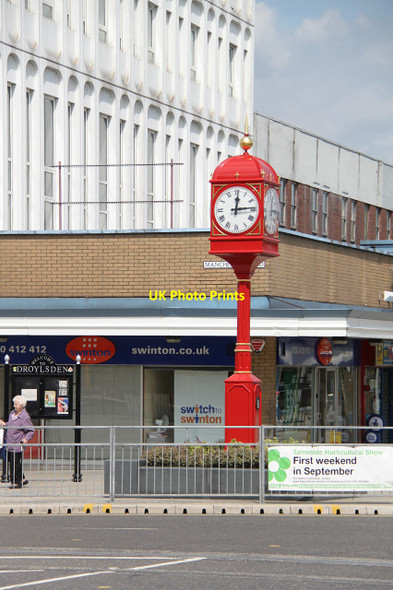 Photo 6"x4" Droylsden Clock Droylsden c2013