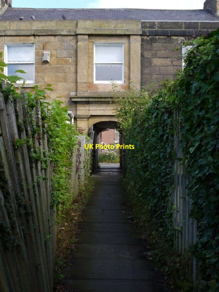 Photo 6"x4" Alley, Brandling Park South Newcastle upon Tyne c2013