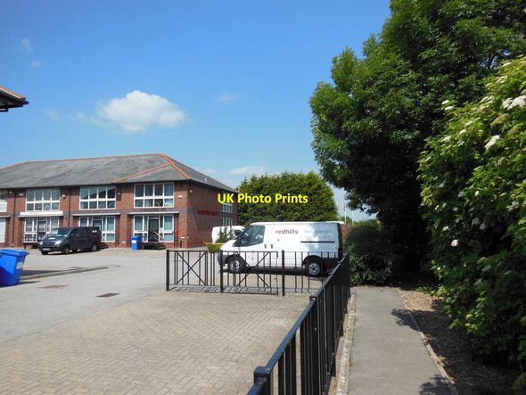 Photo 6"x4" The Trans Pennine Trail towards Livingstone Road Hessle\/TA0326 c2013