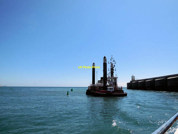 Photo 6"x4" Dredger leaving Brighton Marina Black Rock\/TQ3303 c2013