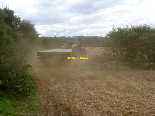 Photo 6"x4" Raising the dust Harlaxton c2013