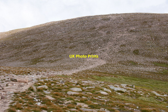 Photo 6"x4" The ascent of Cairn Gorm from the west Coire Raibeirt c2013