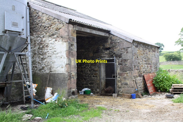 Photo 6"x4" Barn housing a pig in Thorlby Skipton c2013