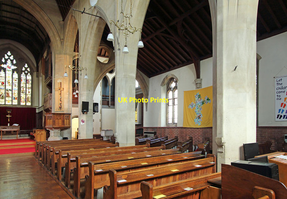 Photo 6"x4" St James, Mitcham Lane, West Streatham - South arcade Mitcham c2013
