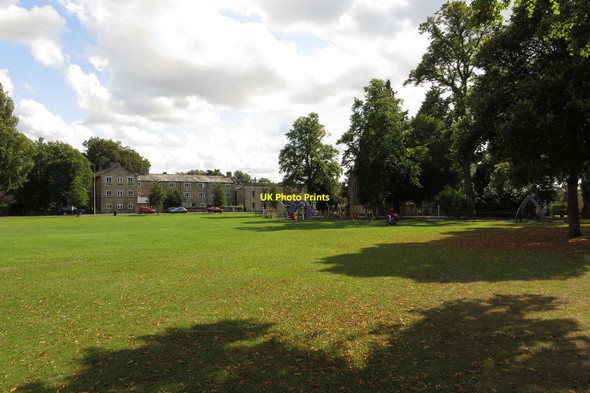 Photo 6"x4" Woodgreen in Witney Witney c2013 P1