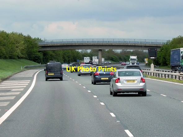 Photo 6"x4" Newgate Road Bridge over the M40 Fencott c2013