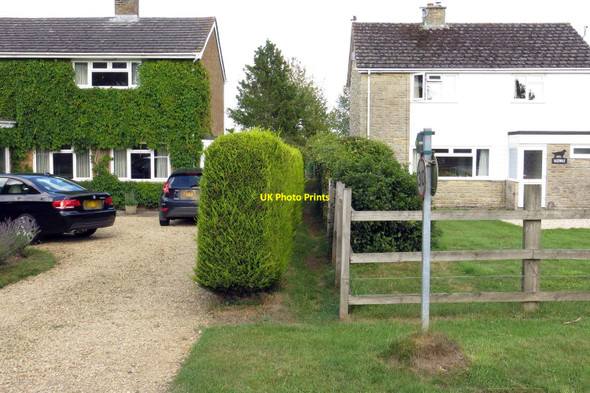 Photo 6"x4" Footpath between the houses East End\/SP3914 c2013