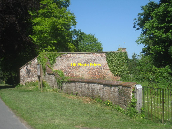 Photo 6"x4" Londesborough Hall walled garden Londesborough c2013