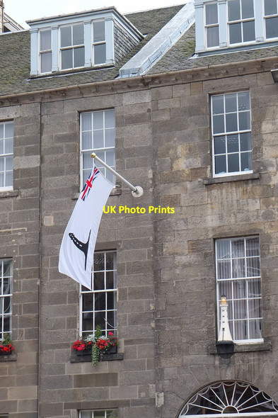 Photo 6"x4" Lighthouse and flag, George Street Edinburgh Edinburgh c2013
