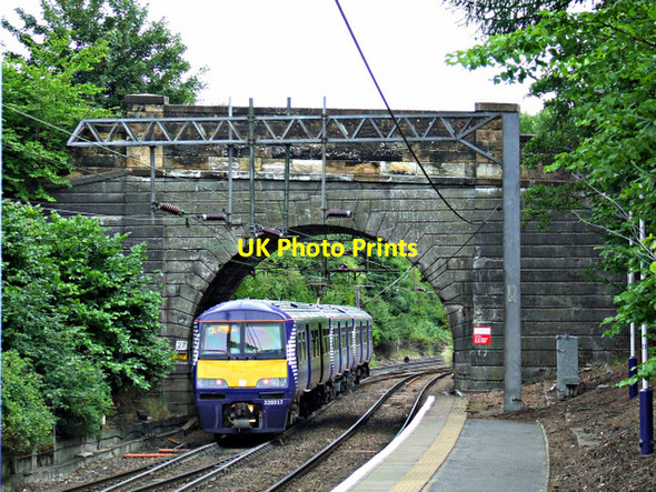 Photo 6"x4" Dalmuir railway station Clydebank\/NS4970 c2013