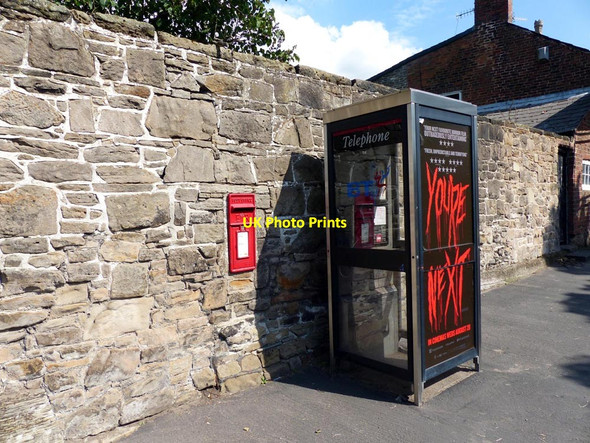 Photo 6"x4" ER11 wall post box and phone box Little Crosby c2013