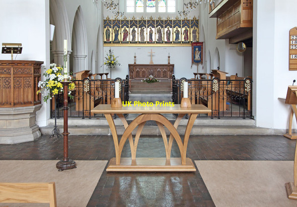 Photo 6"x4" St Andrew, Woodmansterne Road, Coulsdon - Chancel Coulsdon c2013
