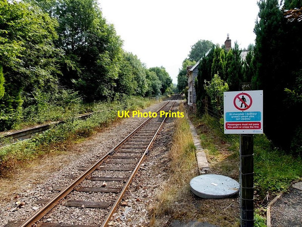 Photo 6"x4" This way to Llanbister Road railway station from Llangynllo station Llangunllo c2013