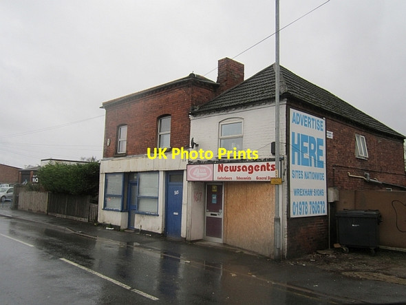 Photo 6"x4" Boarded up newsagents Hereford c2012