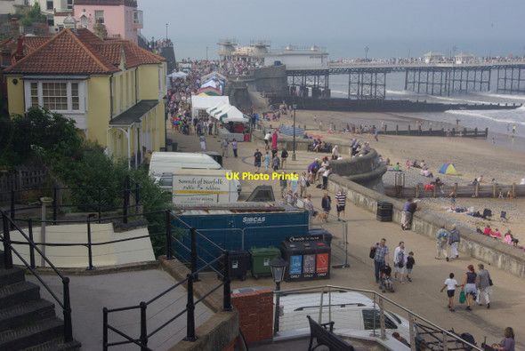 Photo 6"x4" Cromer Esplanade Cromer\/TG2142 c2013