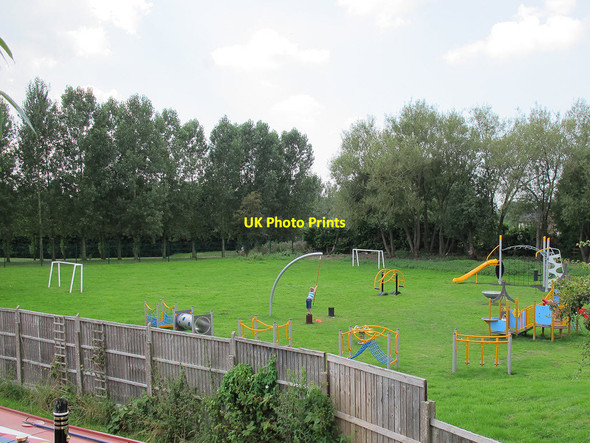 Photo 6"x4" Malkins Bank playground Sandbach c2013