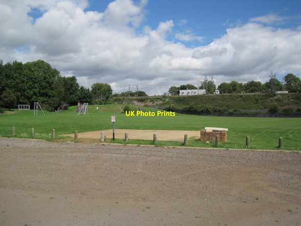 Photo 6"x4" Weedon Bec Jubilee Playing Field Road Weedon c2013