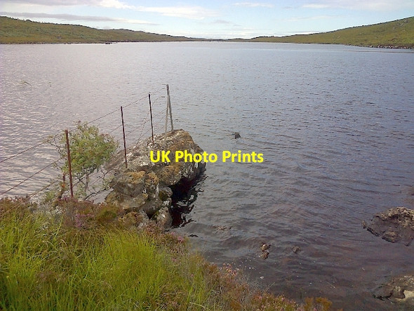 Photo 6"x4" Fence End, Loch na Claise C\u00c3\u00a0rnaich Drumchork\/NG8788 c2013