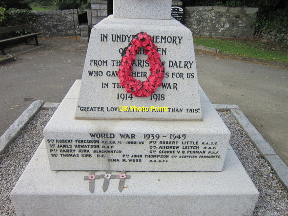 Photo 6"x4" The War Memorial at St John's Town Dalry St John's Town of Dalry c2013
