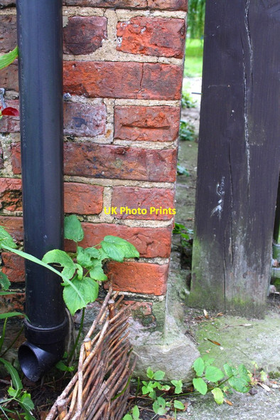 Photo 6"x4" Benchmark on Cundalls Cottage Scruton c2013