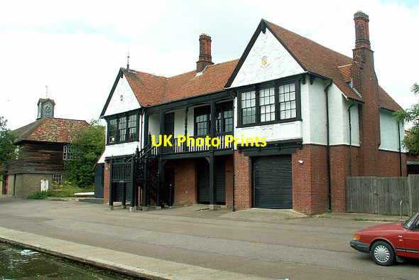Photo 6"x4" Trinity Hall College boathouse Cambridge\/TL4658 c2006