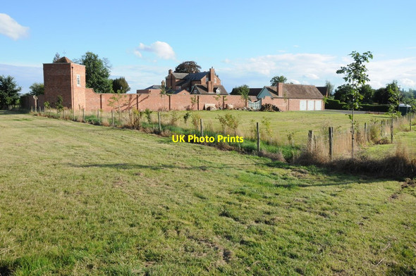 Photo 6"x4" Manor Farm, Elmbridge Bryan's Green c2013