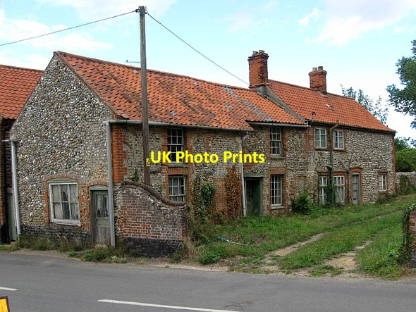 Photo 6"x4" Cottages off Back Street, Binham Binham c2013